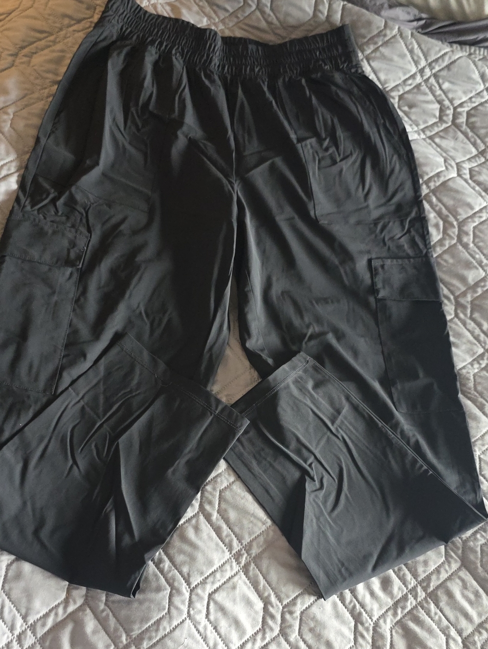 Old Navy Women's Black Cargo Pants with Elastic Waist